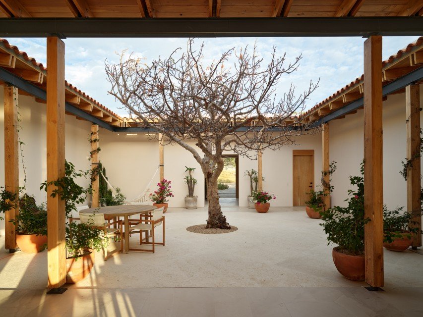 Casa Ananda and the Art of Building with the Desert