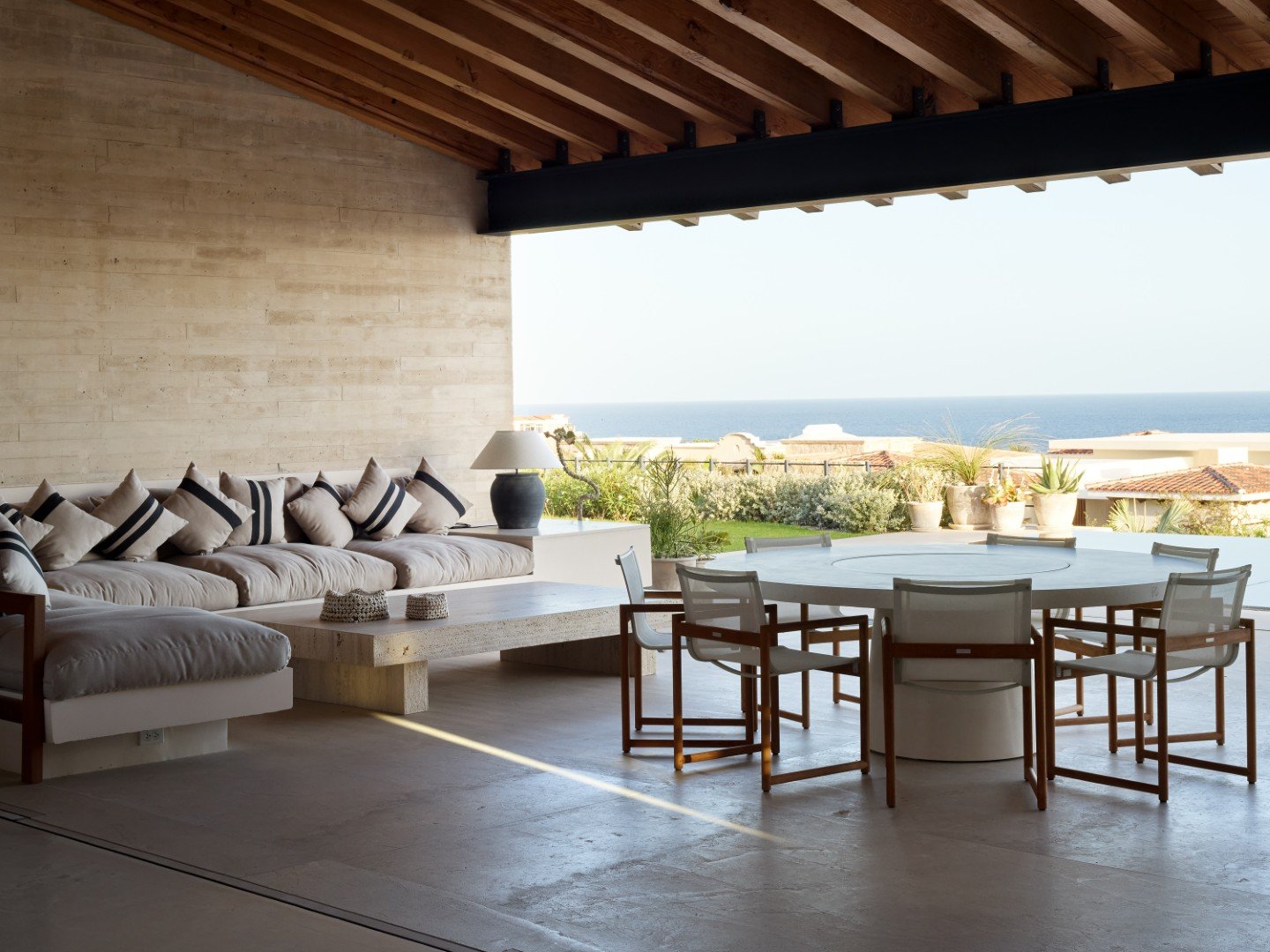 Casa Ananda and the Art of Building with the Desert